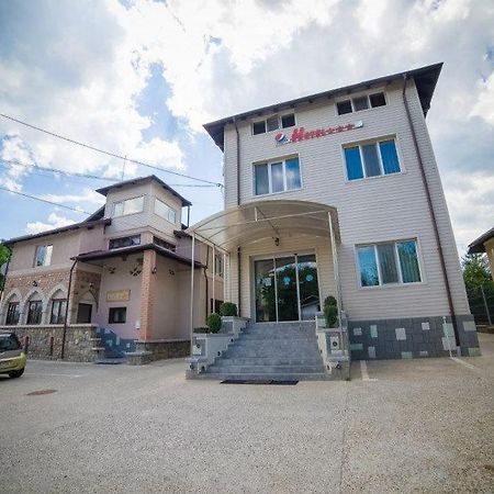 Hotel Gclub Breaza  Exterior foto
