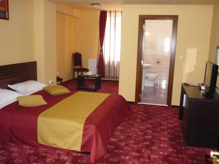 Hotel Gclub Breaza  Zimmer foto